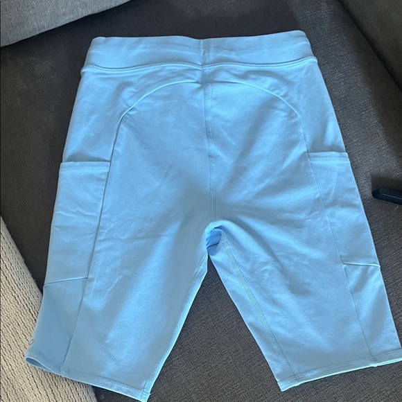 ALO Yoga Women's Light Blue Athletic Shorts - Picture 2 of 4